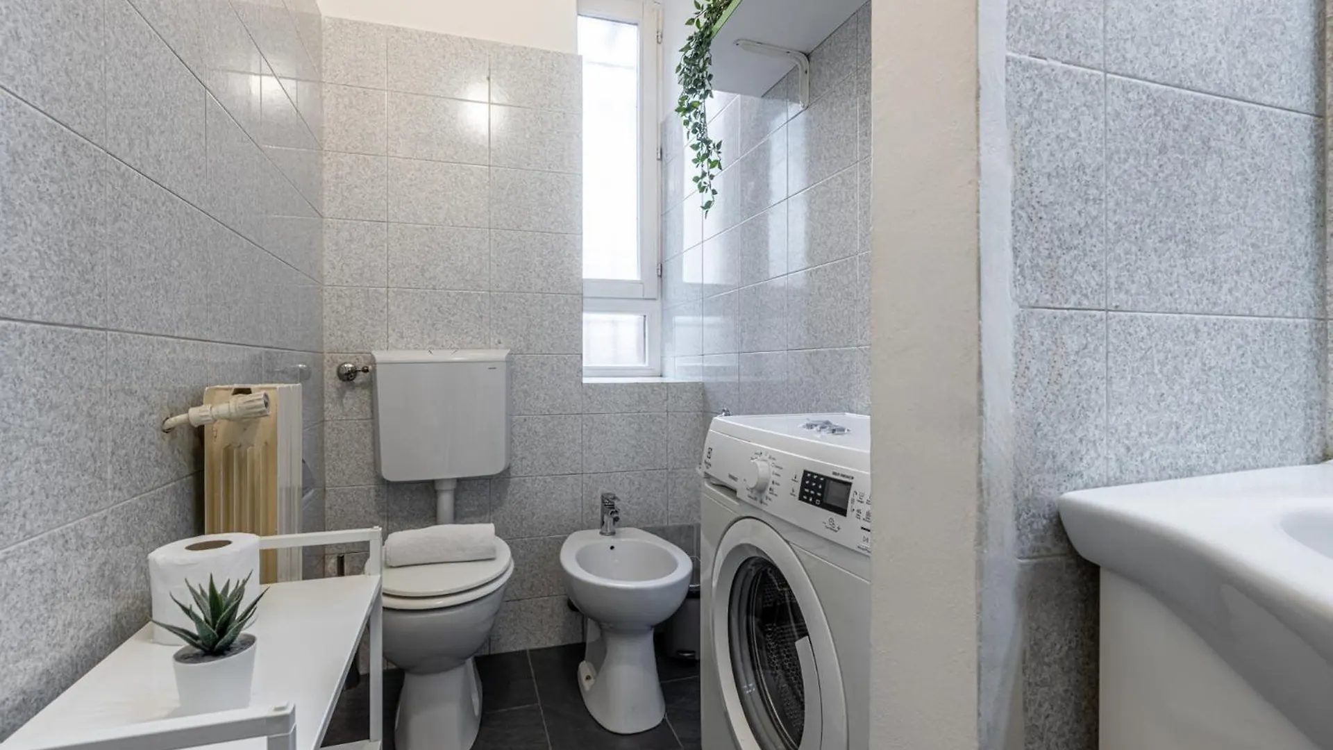 Modern New House - Duomo In 10 Min - Netflix & Wi-Fi Daire Milano İtalya