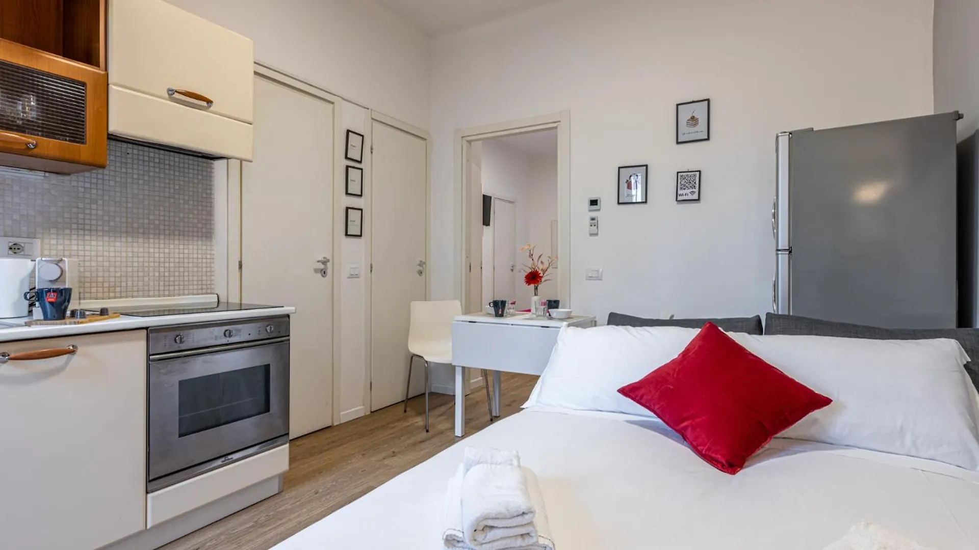 Modern New House - Duomo In 10 Min - Netflix & Wi-Fi Lägenhet Milano